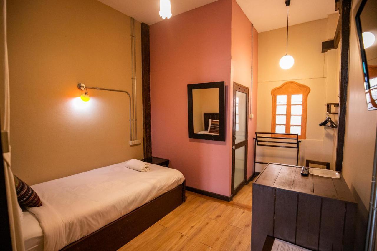 Hôtel Micasa à Chiang Mai Extérieur photo